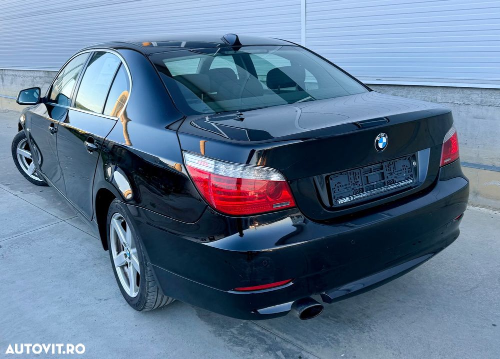 BMW Seria 5 520d Aut. Edition Lifestyle - 17