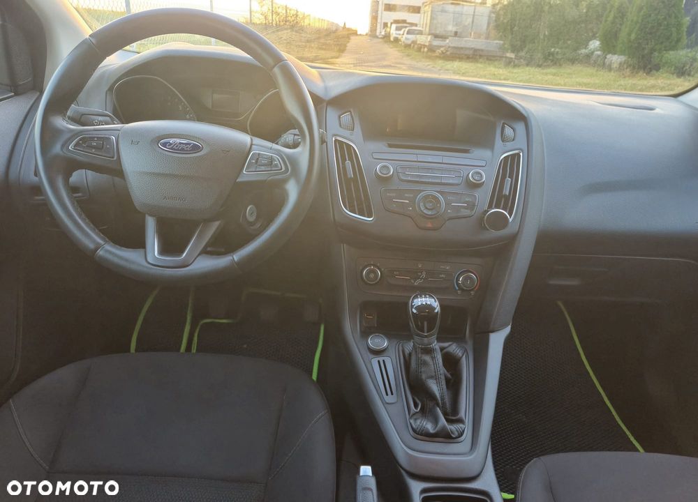 Ford Focus 1.6 Trend - 6