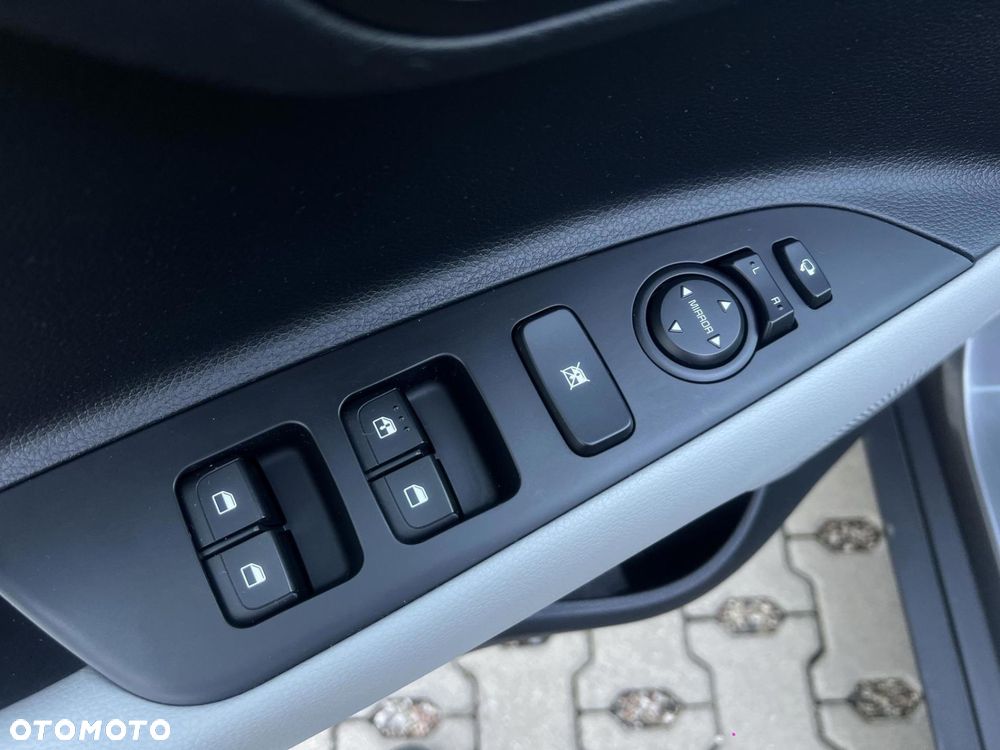 Kia Stonic 1.0 T-GDI L Business Line DCT - 20