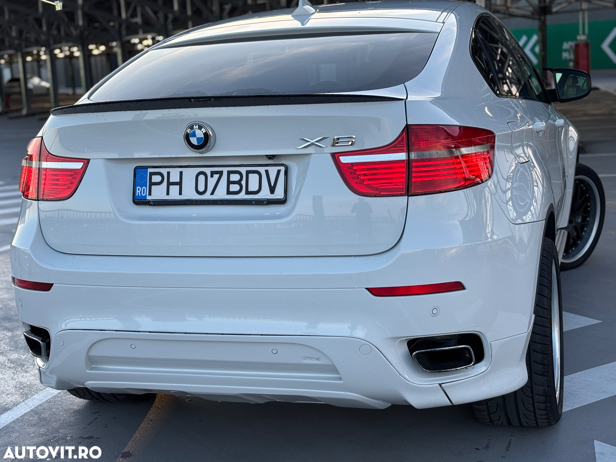 BMW X6 xDrive50i - 4