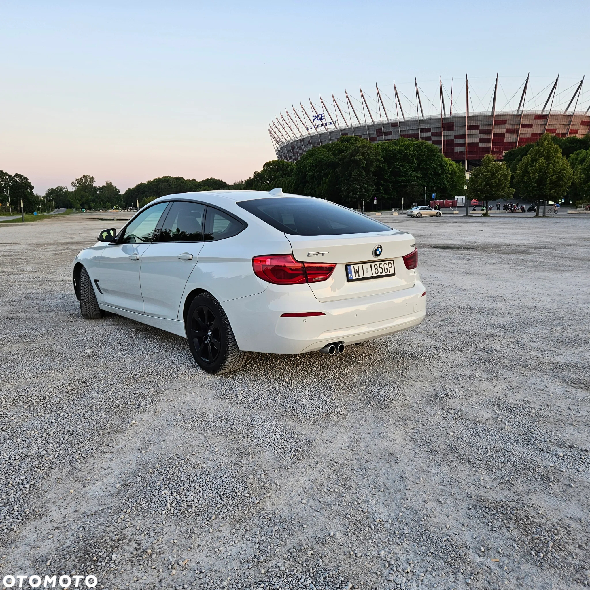 BMW 3GT 320i - 10
