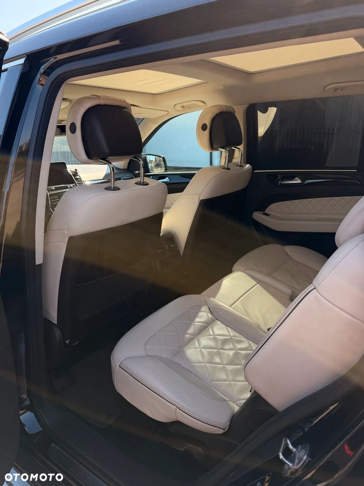Mercedes-Benz GLS - 8