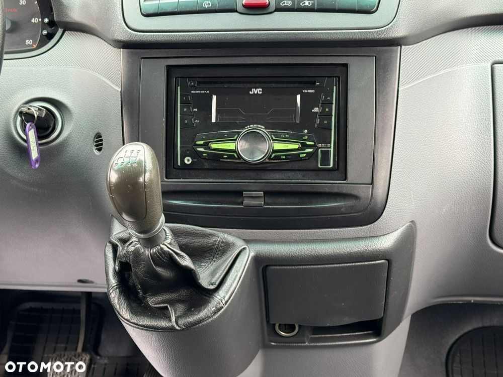 Mercedes-Benz Vito - 31
