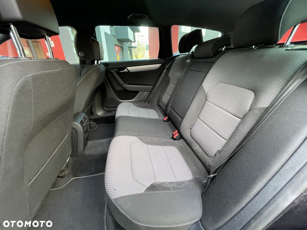 Volkswagen Passat 2.0 TDI Highline DSG - 15