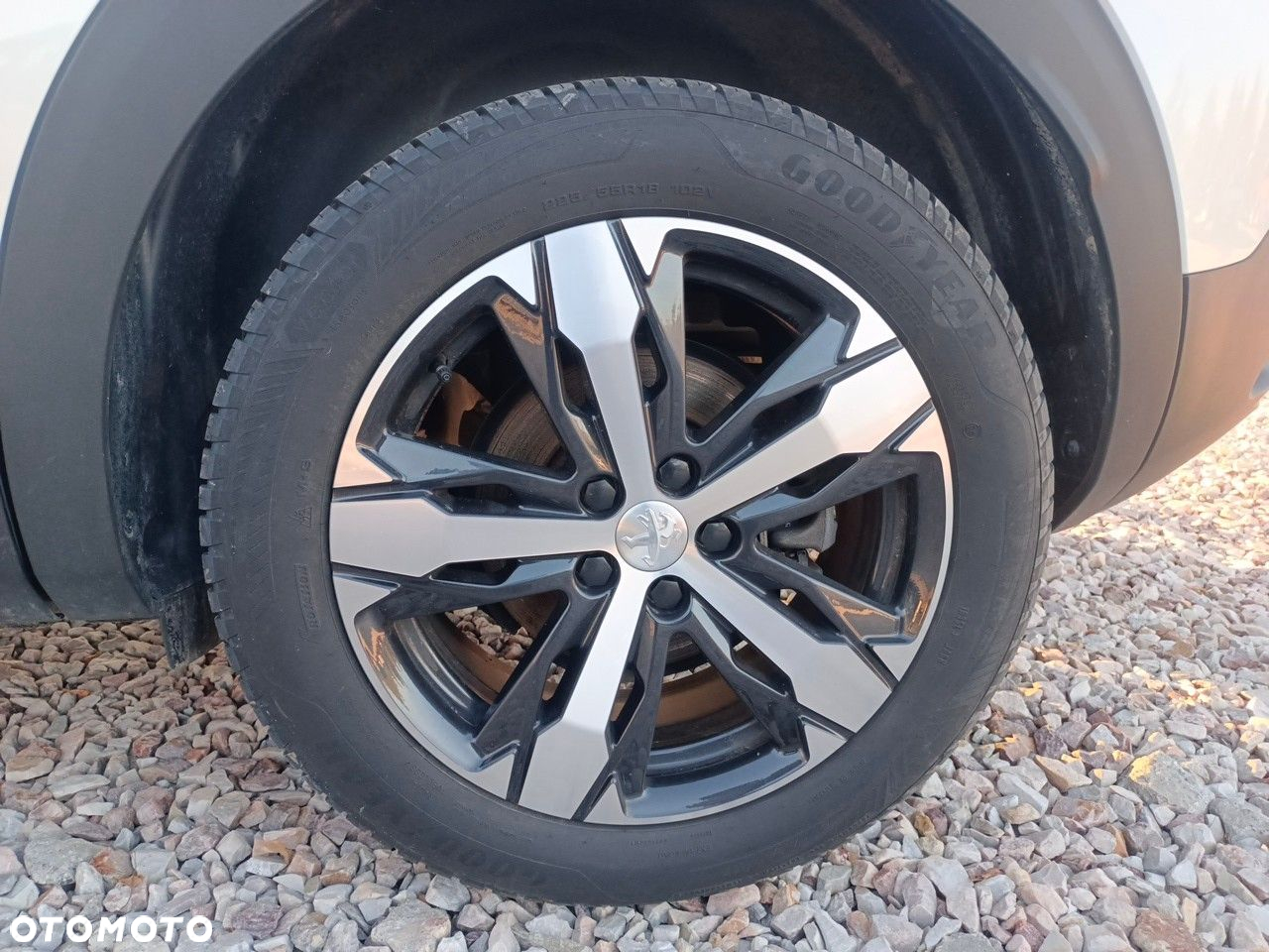 Peugeot 3008 1.5 BlueHDi Allure Pack S&S EAT8 - 11