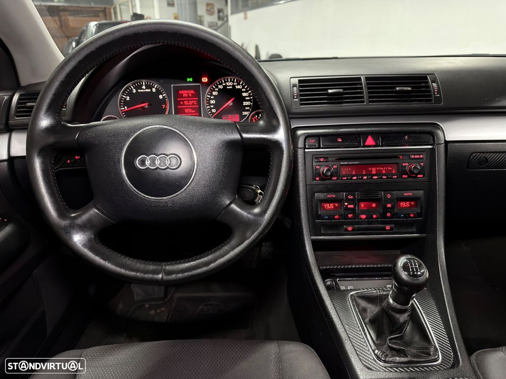 Audi A4 1.6 Sport - 14