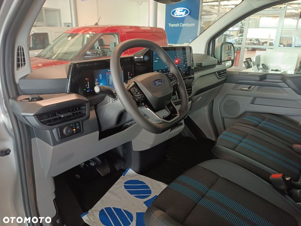 Ford Custom Van Sport - 5