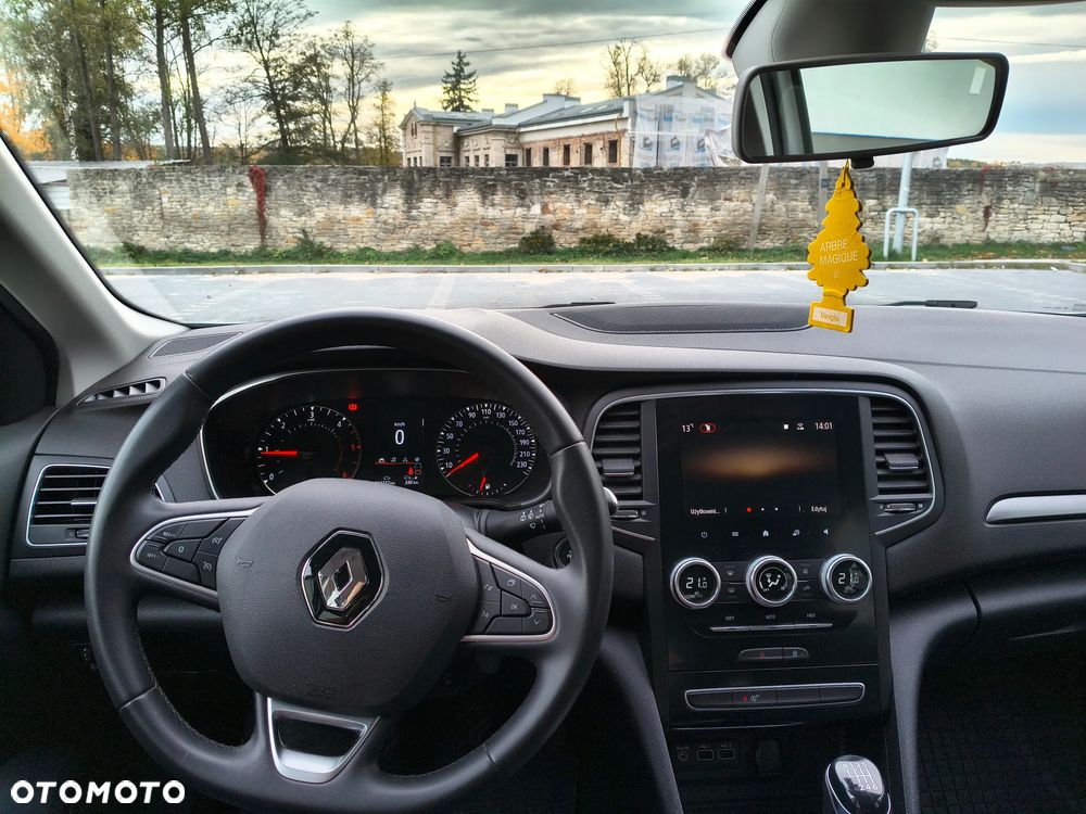 Renault Megane 1.5 Blue dCi Zen - 10