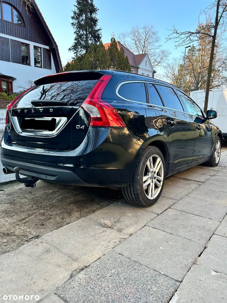 Volvo V60 D3 Summum - 8