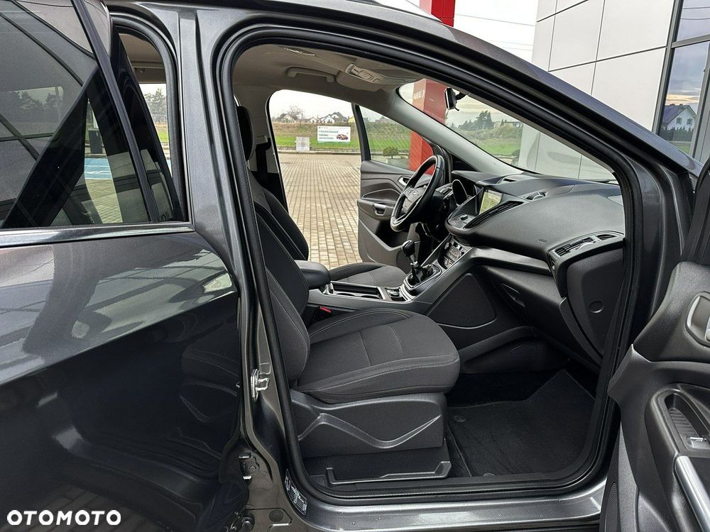 Ford Kuga 1.5 EcoBoost 2x4 Titanium - 14