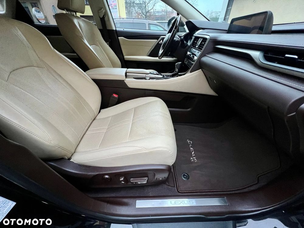 Lexus RX 450h Omotenashi - 10