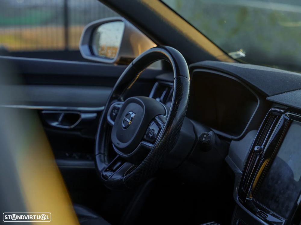 Volvo V90 2.0 D4 Momentum Geartronic - 5