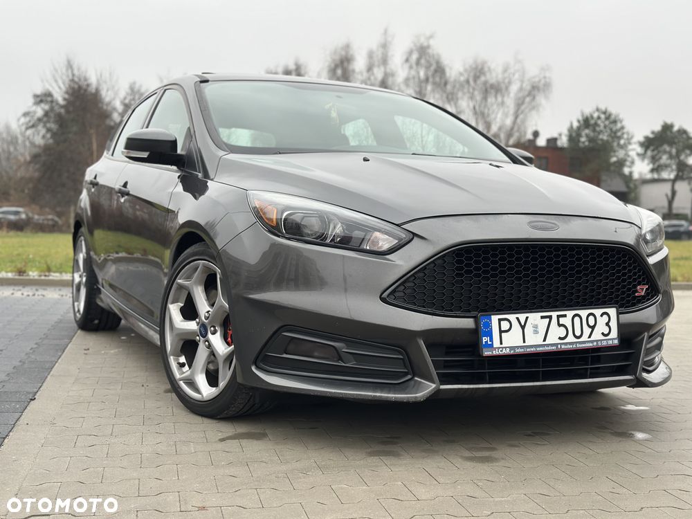 Ford Focus 2.0 EcoBoost ST - 4