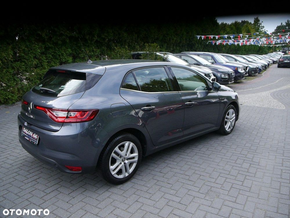Renault Megane ENERGY TCe 140 EDC LIMITED - 13