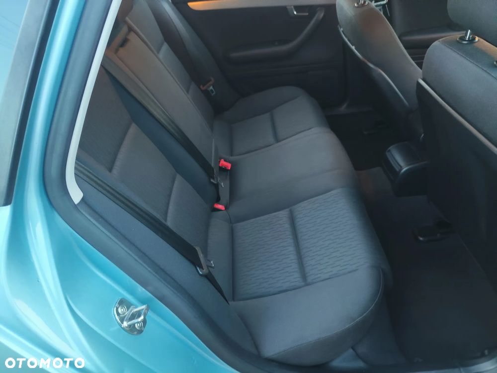 Audi A4 Avant - 28