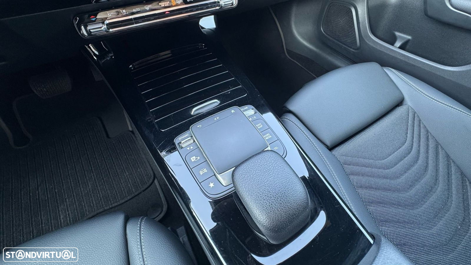 Mercedes-Benz A 250 e Style Plus - 20