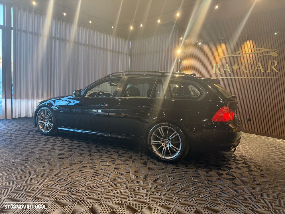 BMW 320 d Navigation Sport - 4