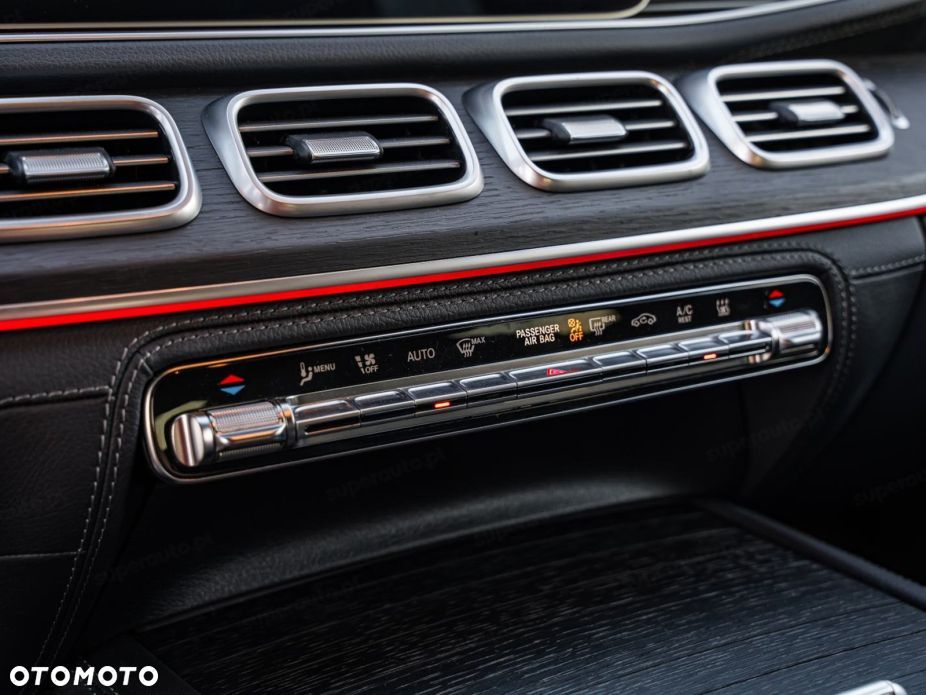 Mercedes-Benz GLE 300 d mHEV 4-Matic AMG Line - 13