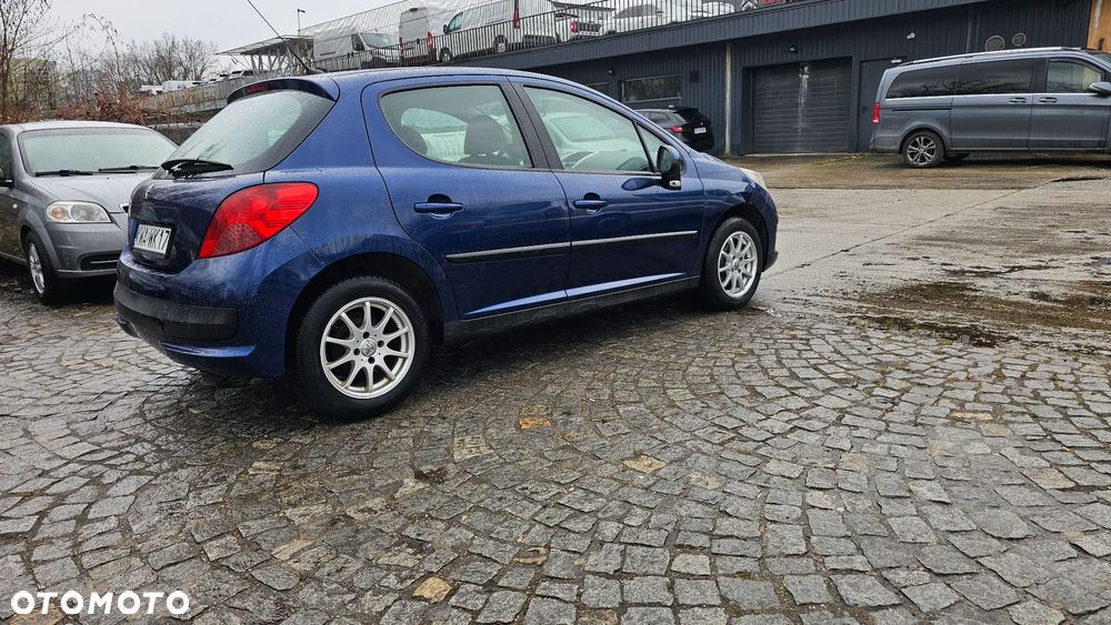 Peugeot 207 1.4 HDi Presence - 5