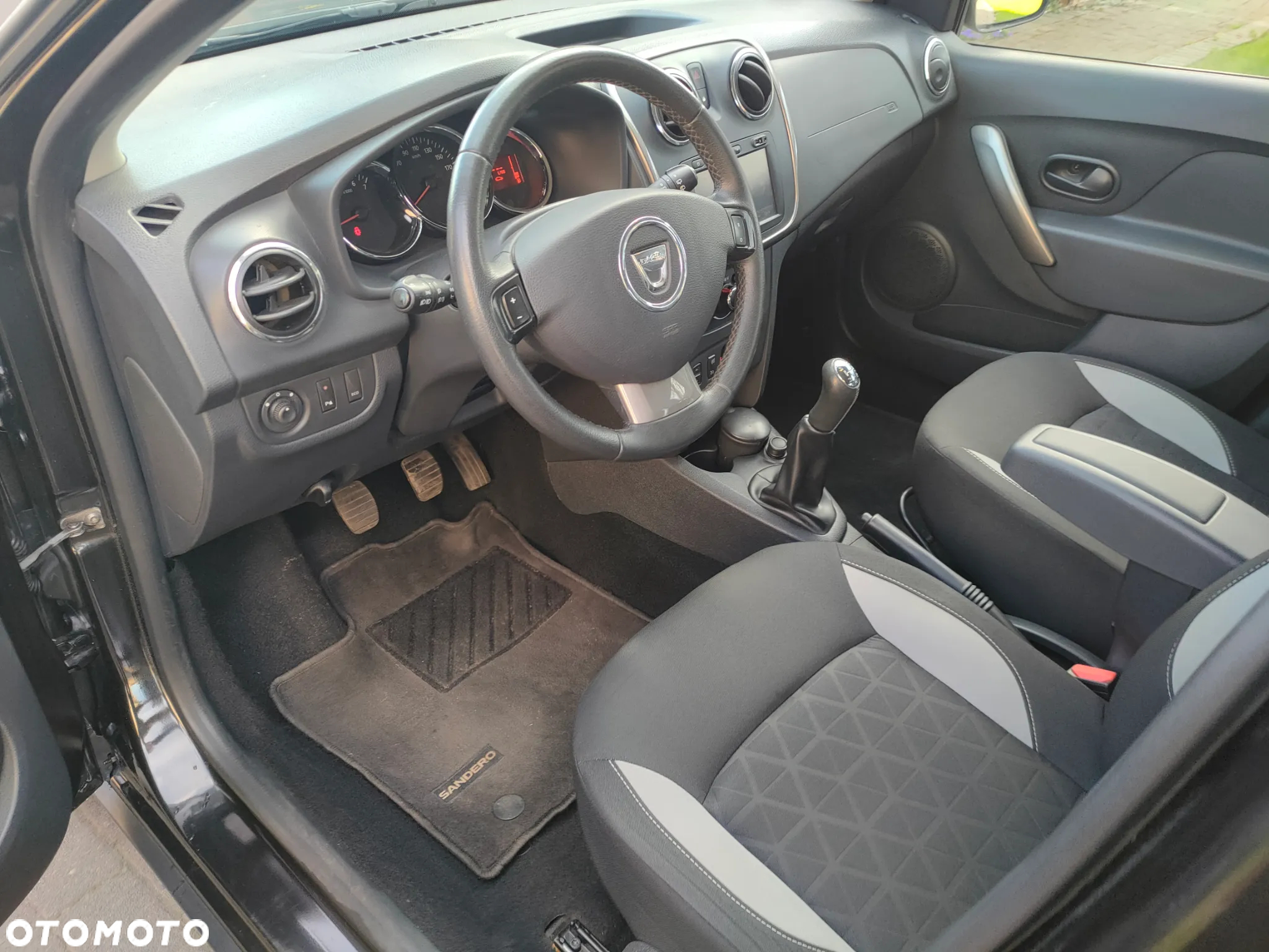 Dacia Sandero Stepway 0.9 TCe Laureate S&S - 9