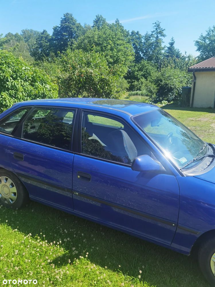 Opel Astra - 10