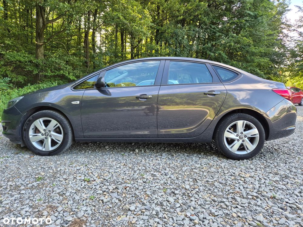 Opel Astra 1.7 CDTI Business - 2
