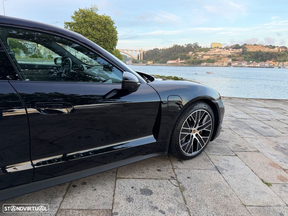 Porsche Taycan Bateria Performance Plus - 13