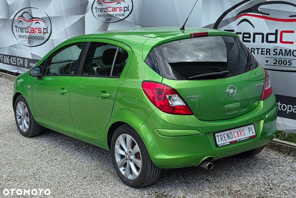 Opel Corsa 1.4 16V 150 Jahre - 13