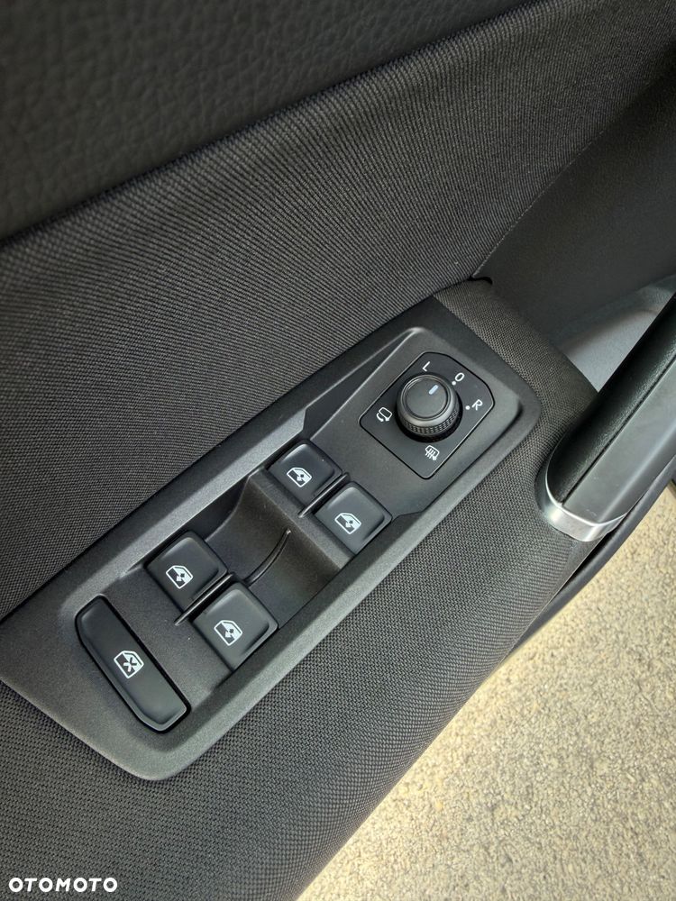Volkswagen Touran 1.5 TSI EVO Comfortline Plus DSG - 13