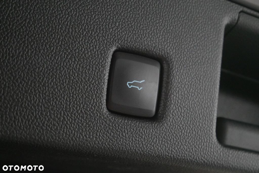 Ford Kuga - 17