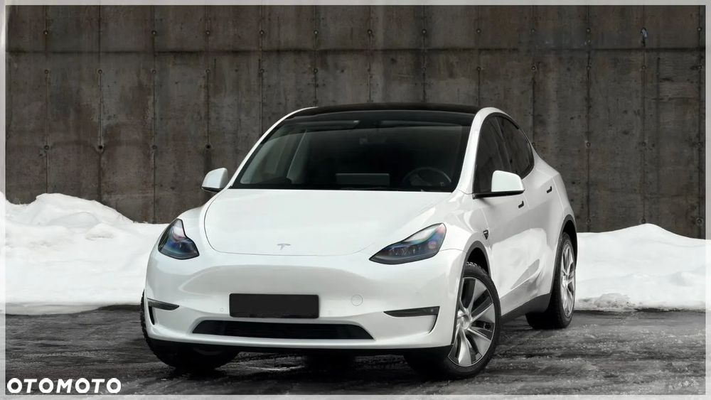 Tesla Model Y Long Range Dual Motor AWD - 1