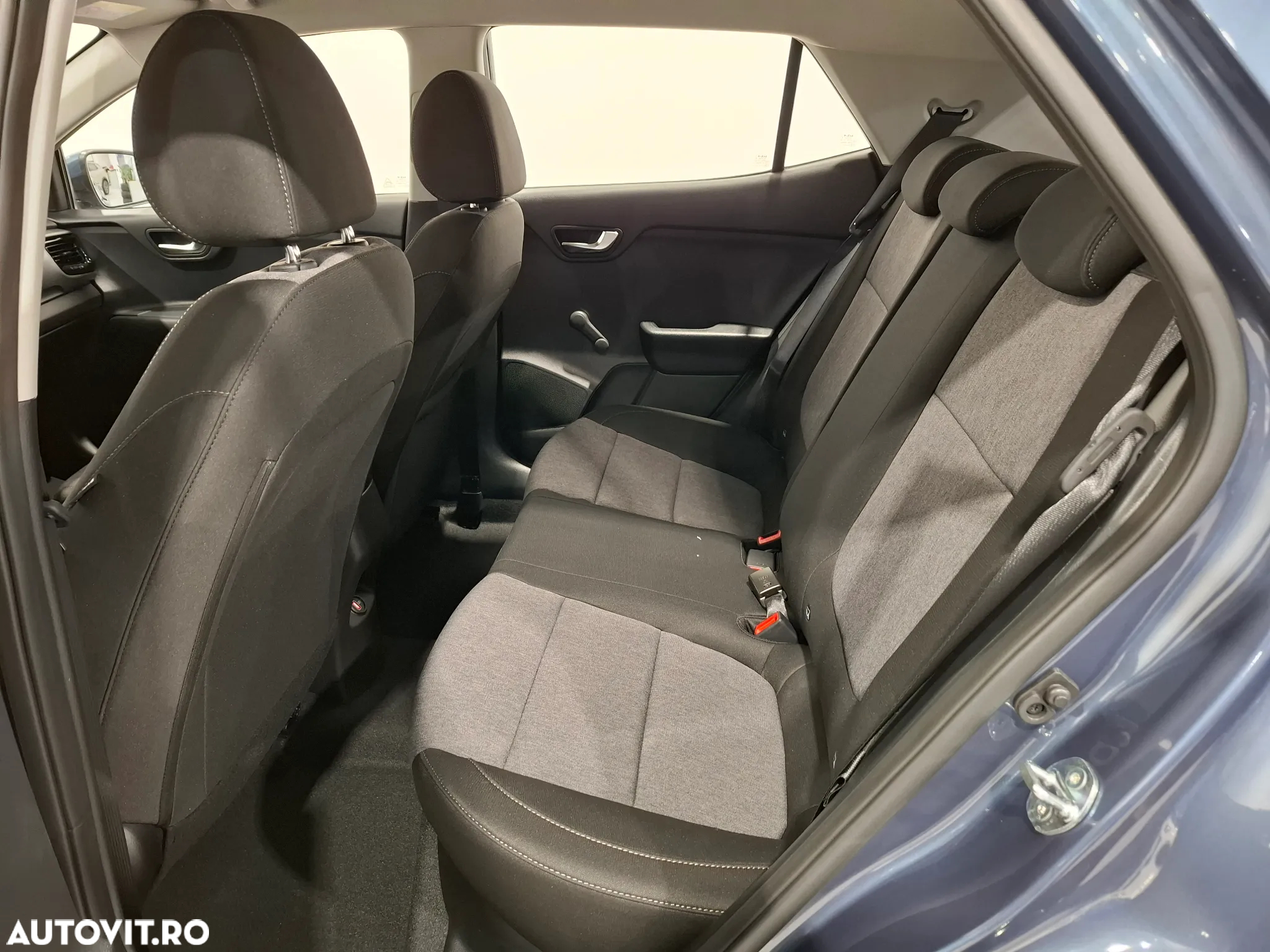 Kia Stonic 1.2 MPI 5MT Urban - 25