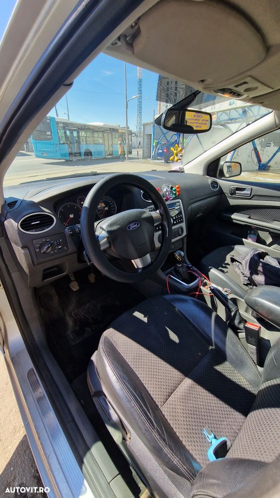 Ford Focus 1.6 TDCi DPF Fun X - 5