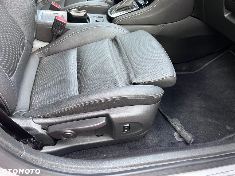 Opel Astra 1.6 CDTI Elite - 37
