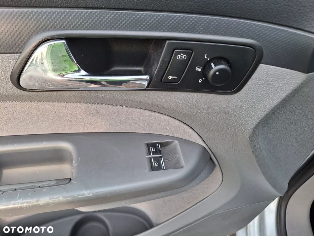 Volkswagen Caddy 1.9 DPF Life Family (7-Si.) - 14