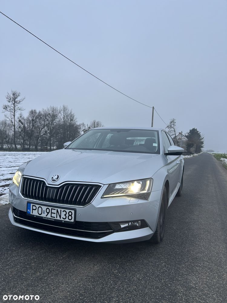 Skoda Superb 2.0 TDI Ambition DSG - 3