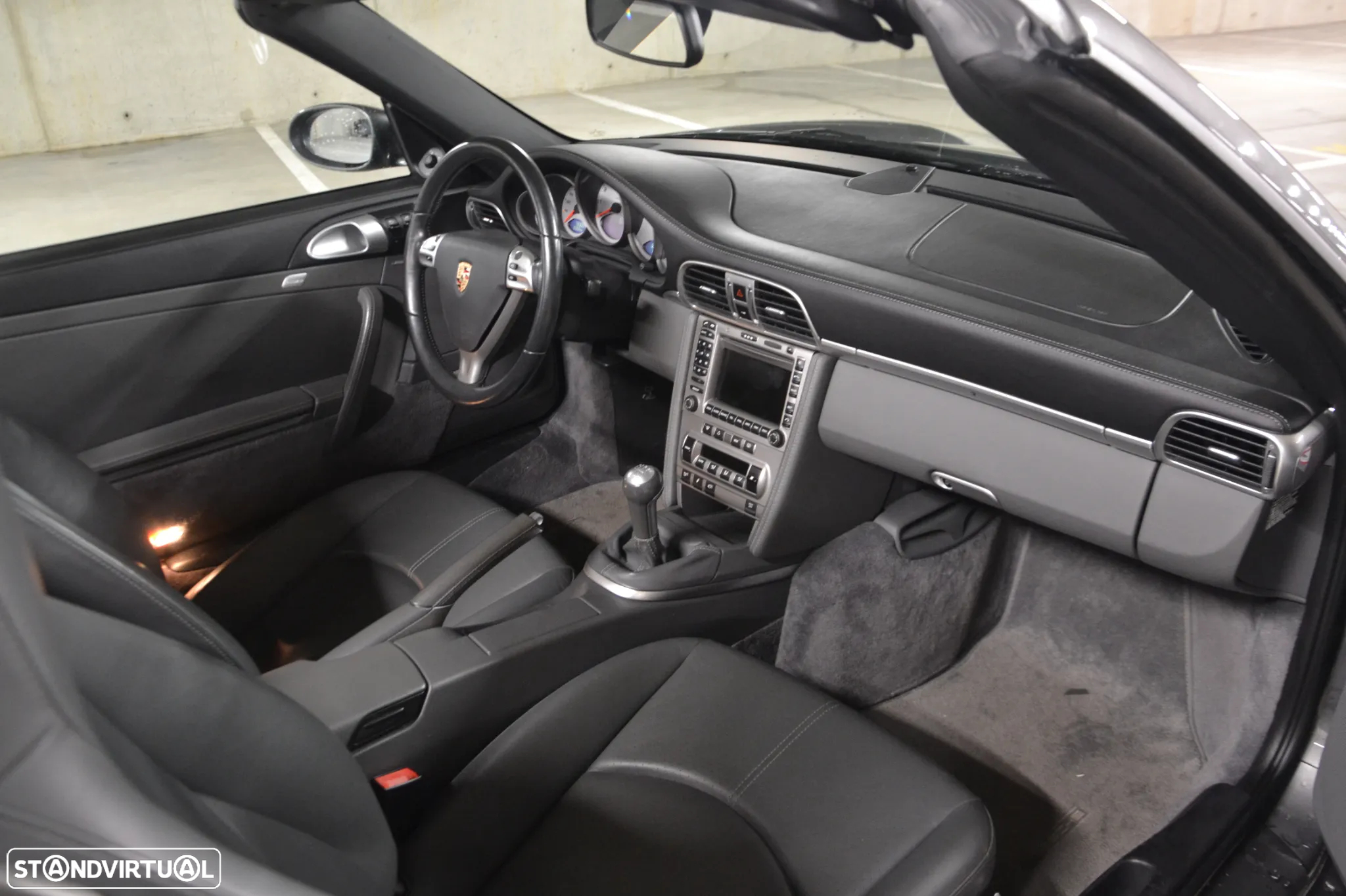 Porsche 911 (997) Carrera 4 S - 28