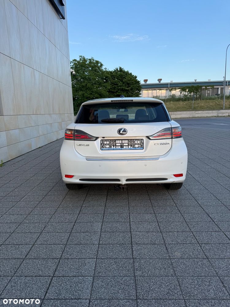 Lexus CT 200h Prestige - 9