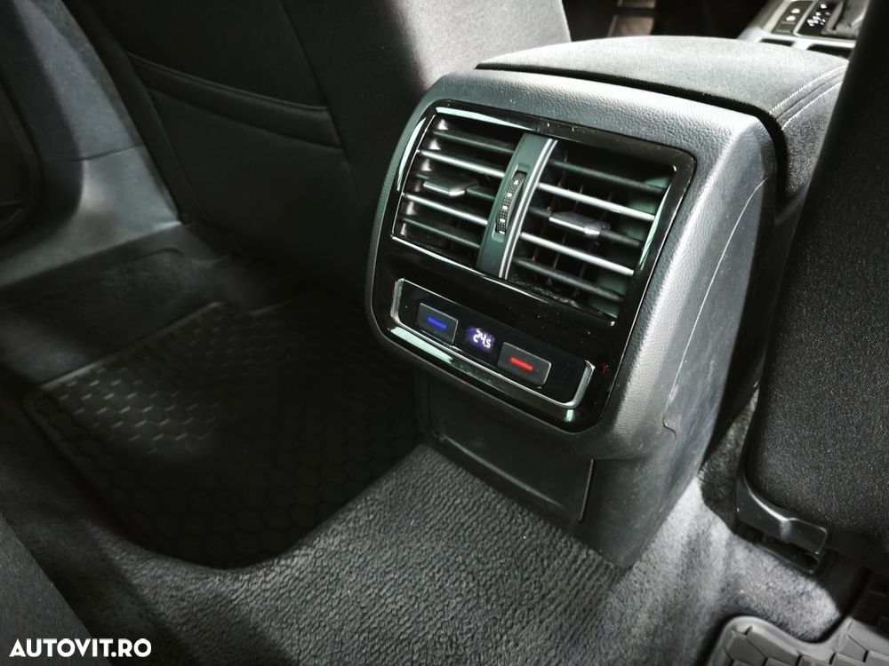 Volkswagen Passat 2.0 TDI DSG Comfortline - 16