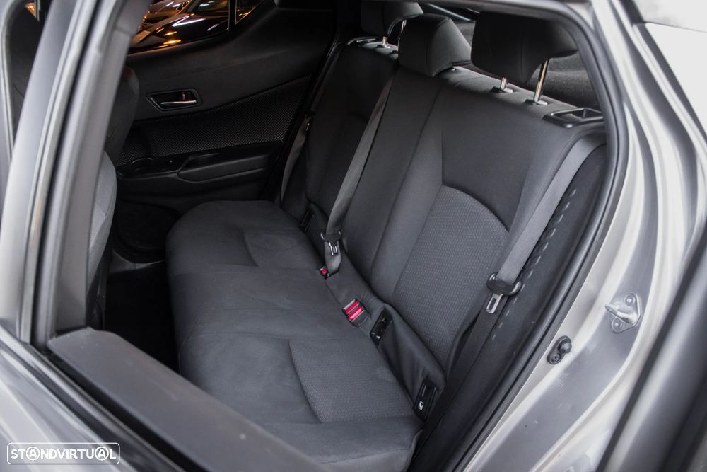 Toyota C-HR 1.8 HSD Comfort - 23