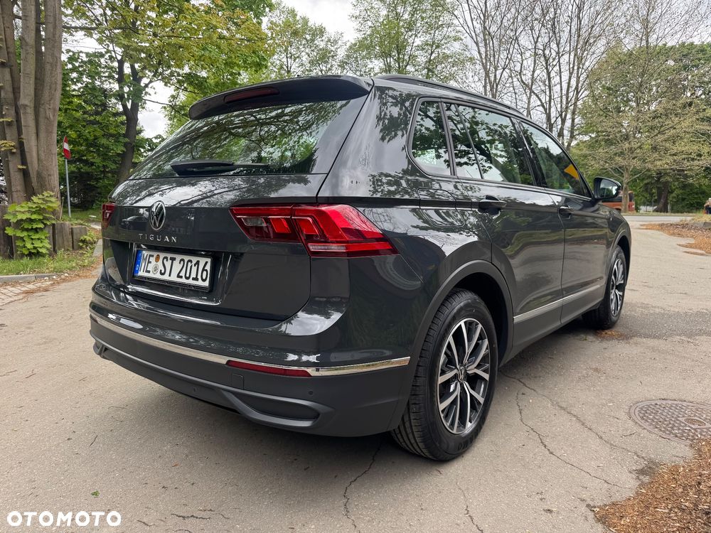 Volkswagen Tiguan - 9