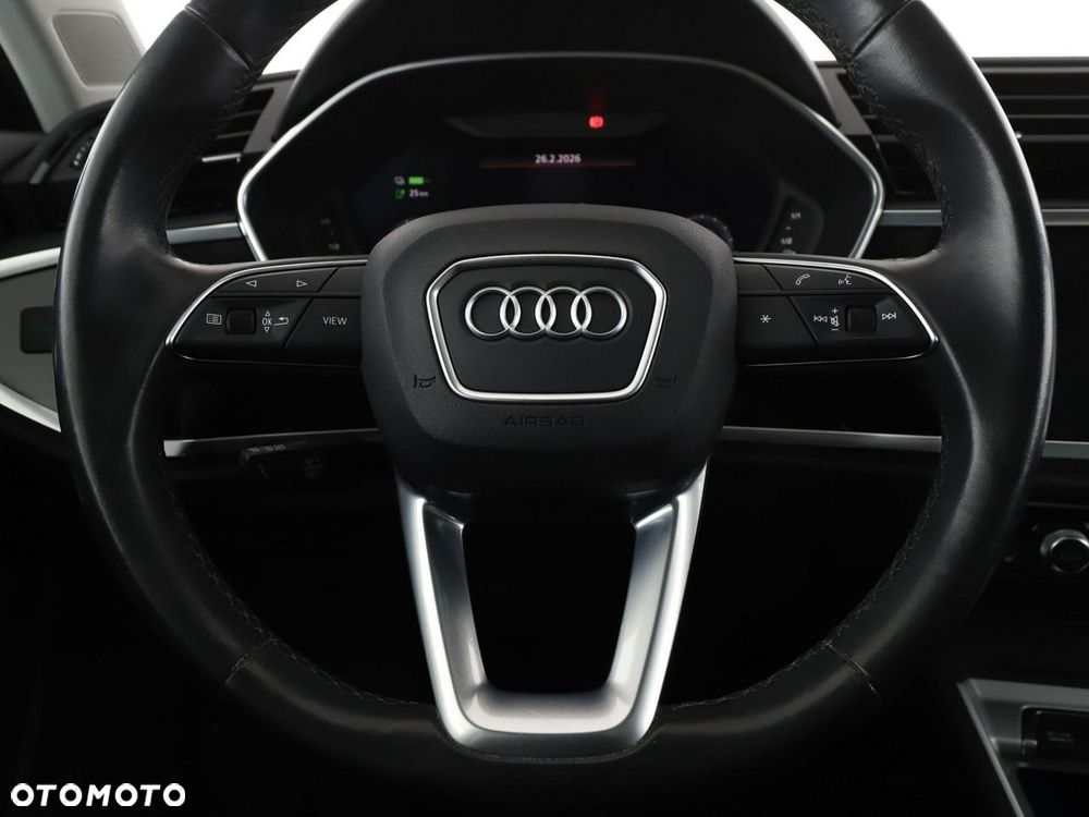 Audi Q3 45 TFSIe S tronic S line - 23