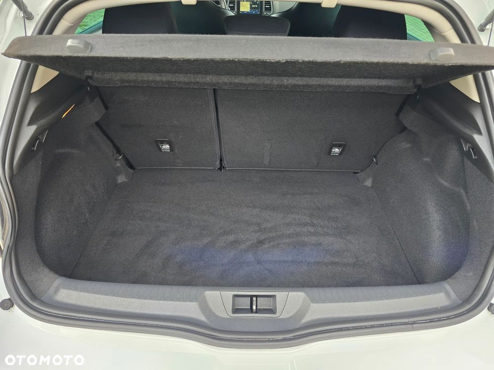 Renault Megane ENERGY TCe 130 GT LINE - 29