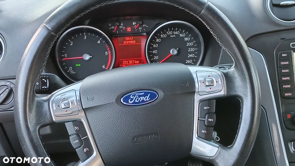 Ford Mondeo 2.0 TDCi Ambiente - 9