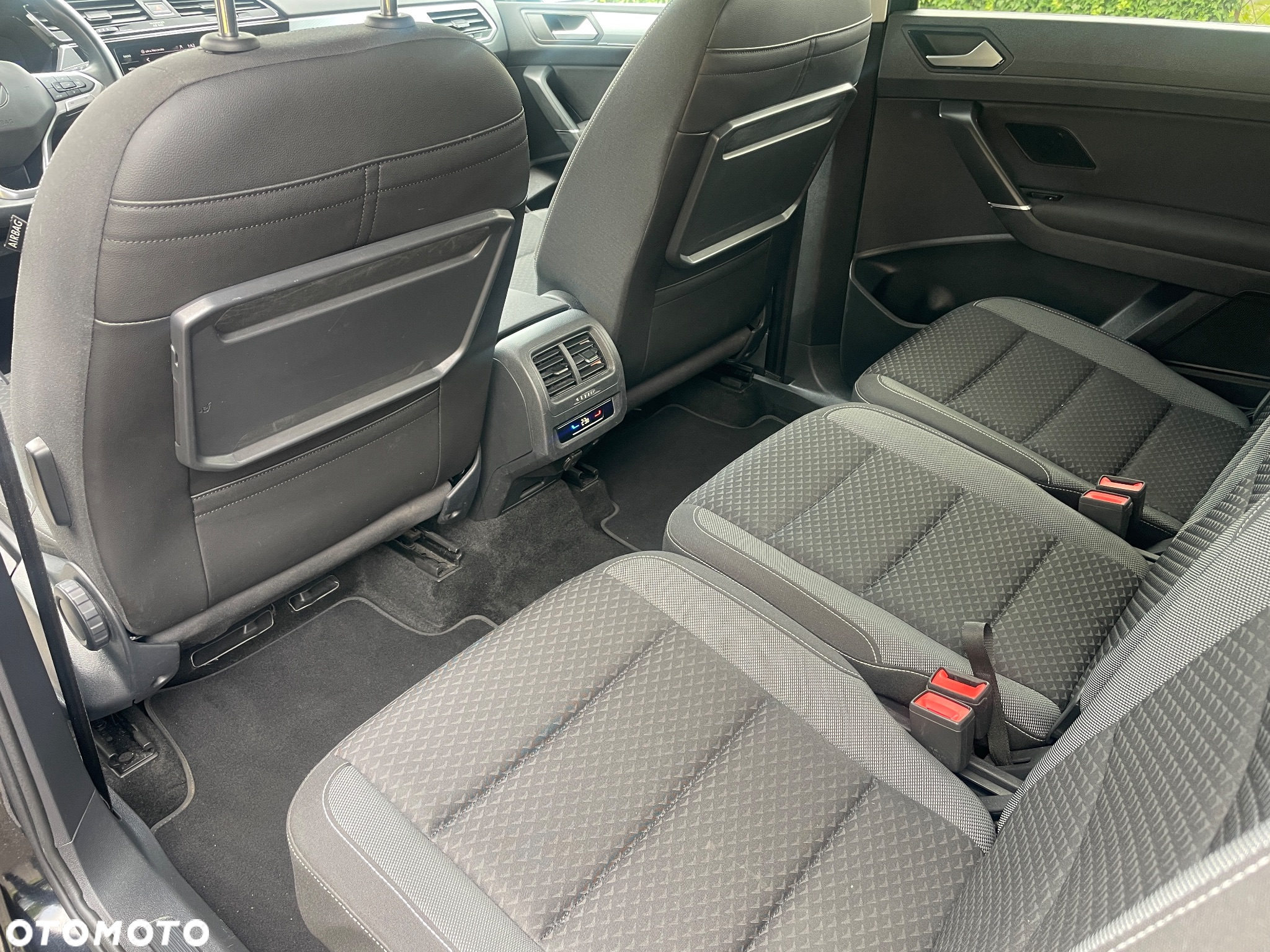 Volkswagen Touran 1.5 TSI EVO Active - 12