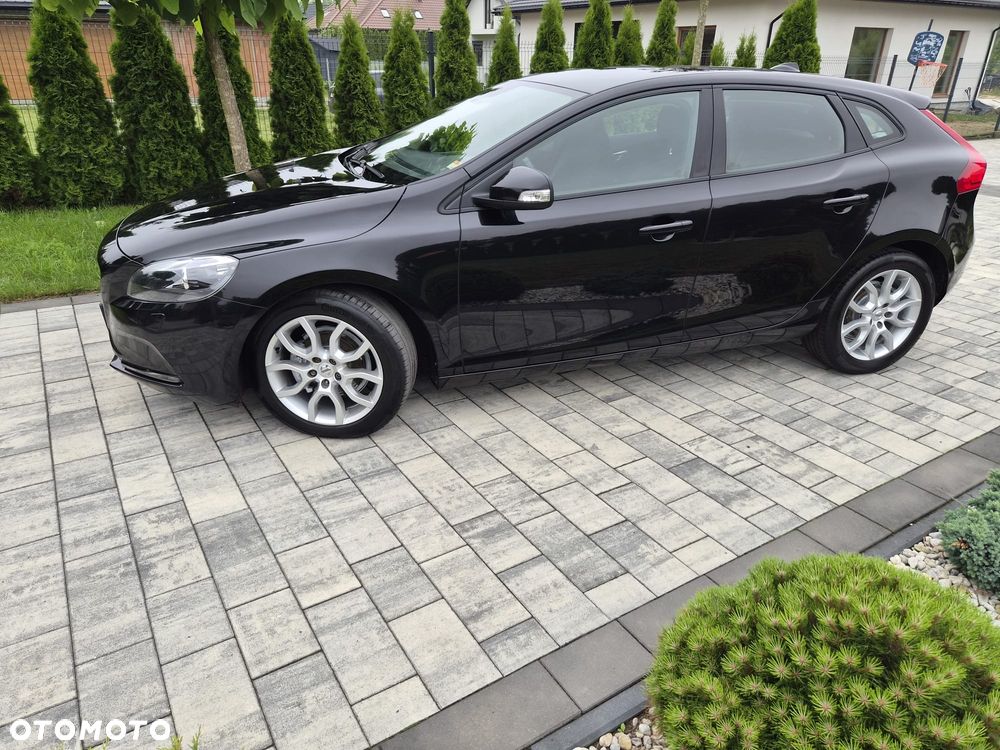 Volvo V40 D2 - 13