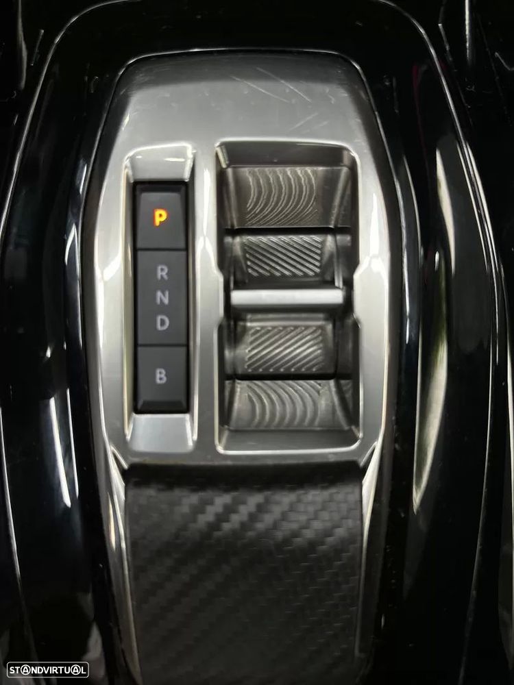 Peugeot e-2008 GT Pack - 38