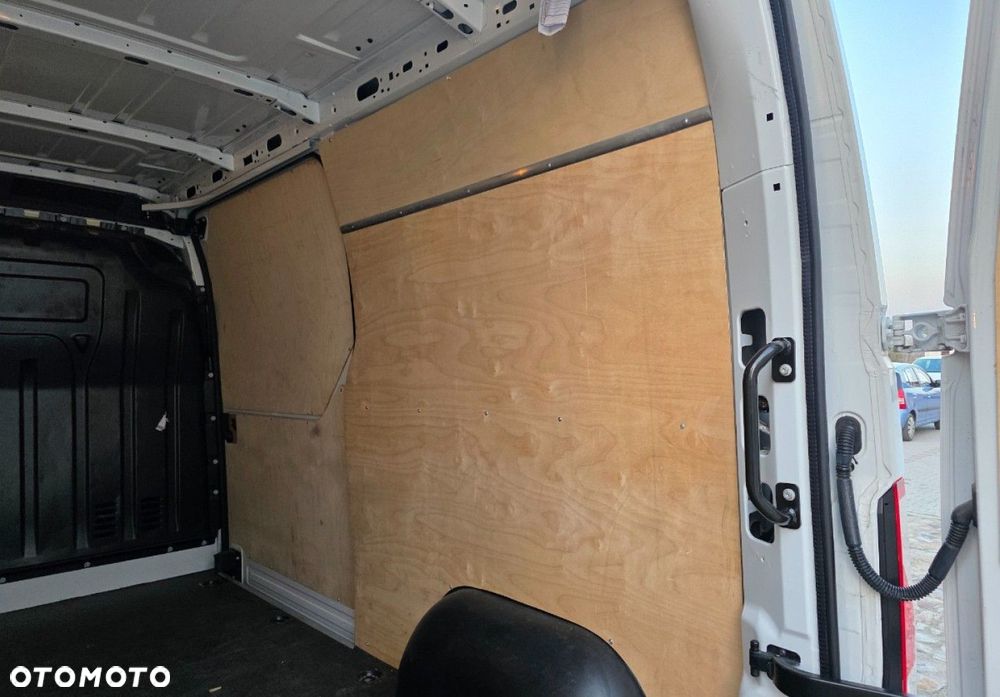 Renault Master - 24