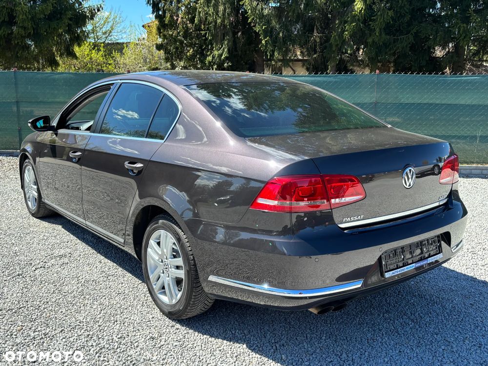 Volkswagen Passat 2.0 TDI DSG BlueMotion Technology Business Edition - 21