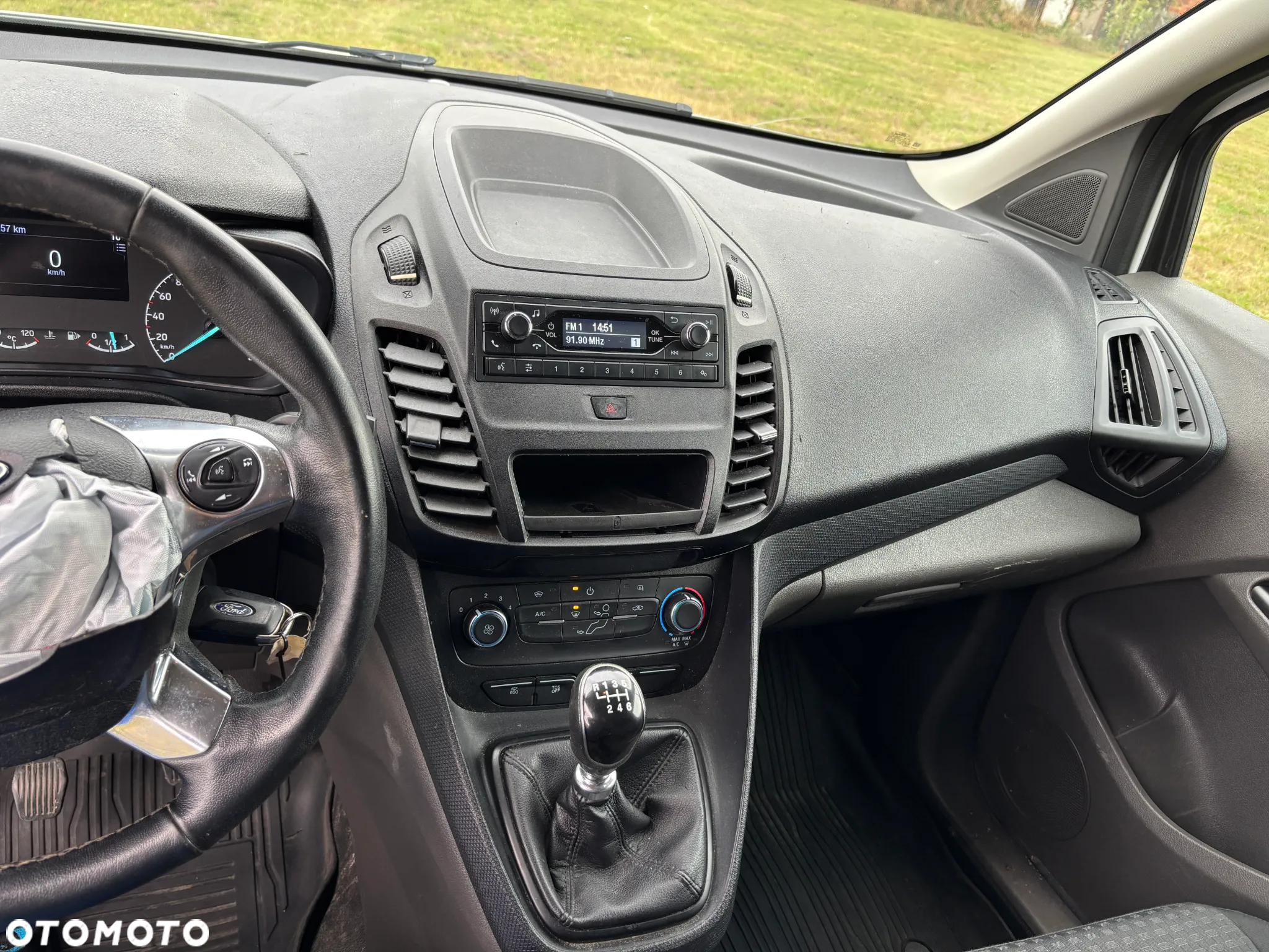Ford Transit Connect - 12